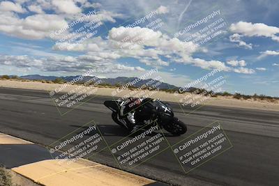 media/Nov-16-2025-Race Pace (Sun) [[8c5fa54630]]/Verified Riders/6-Turn 10 Inside (1145am)/